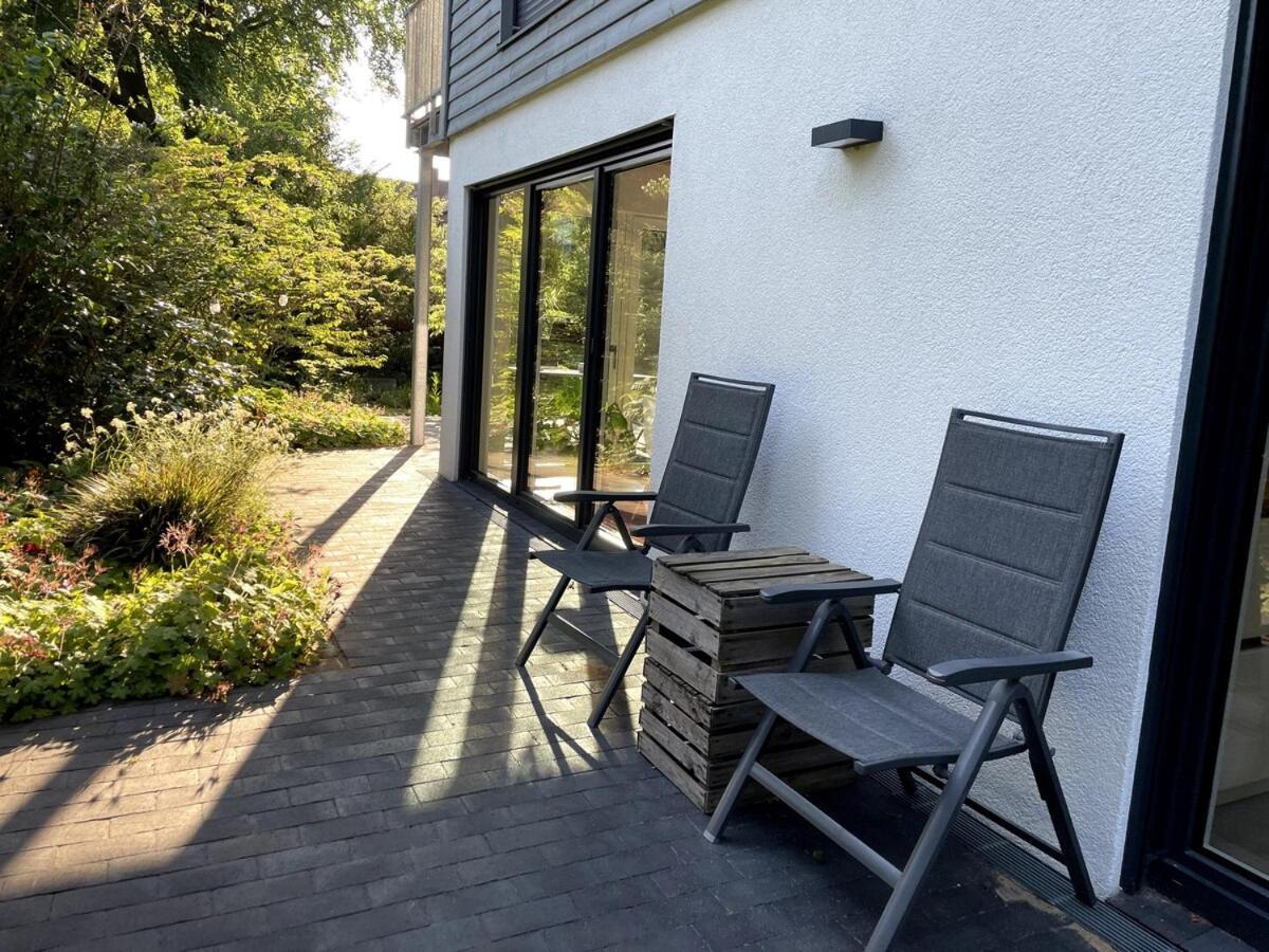Modernes Holzhaus Im Skandinavischen Stil Mit Sauna, Garten Und 2 Katzen ノルダーシュテット エクステリア 写真